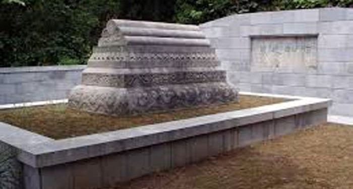 Zheng He – ein chinesischer Seefahrer Zheng He – ein chinesischer Seefahrer