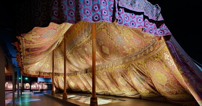 Ein osmanisches Dreimastzelt in Dresden Ein osmanisches Dreimastzelt in Dresden