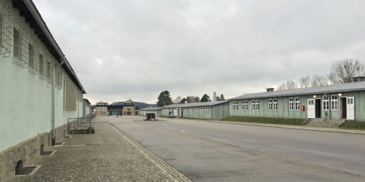 In der Presse zwischen Hass und blindem Gehorsam