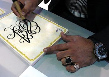 Der Tanz mit der Feder