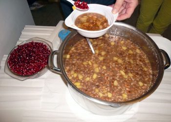 Aschure verbindet Menschen