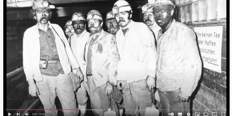 Von Gastarbeitern zu Deutschtürken* Von Gastarbeitern zu Deutschtürken*